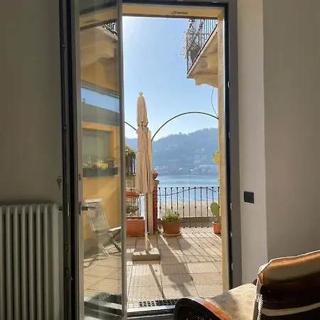 View - Vista Con Terrazzo E Bagno Privato Bed & Breakfast