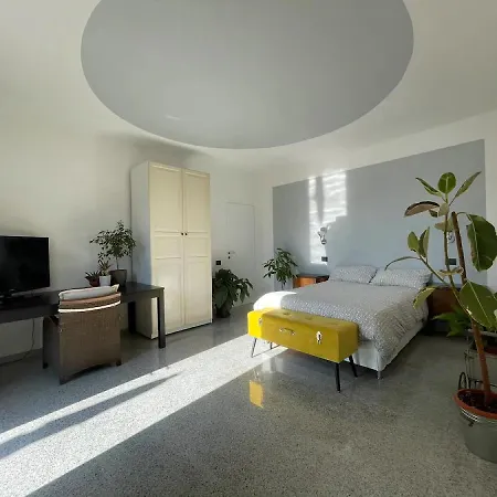 Bed & Breakfast View - Vista Con Terrazzo E Bagno Privato Como